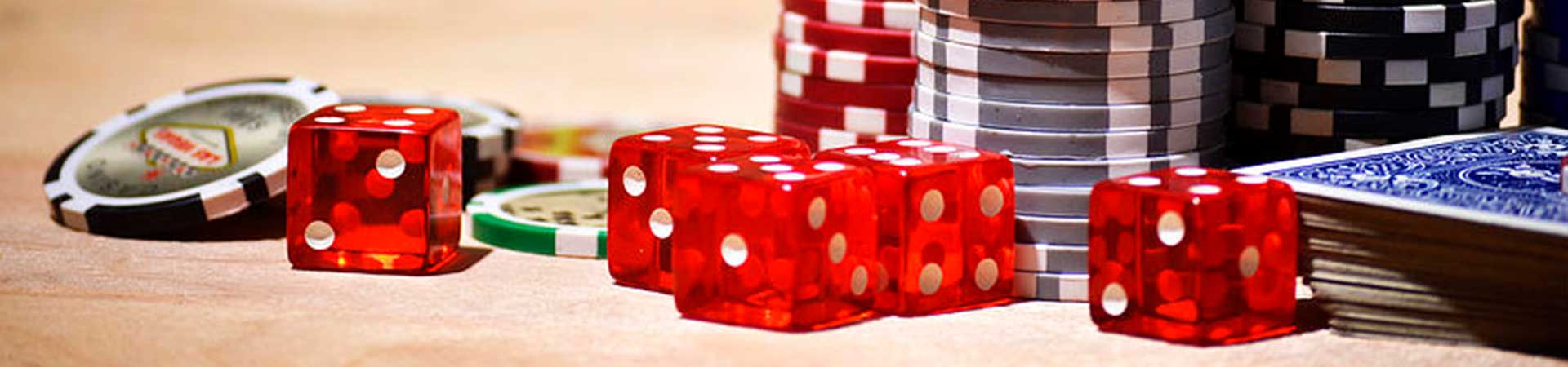 Poker-Stack-with-dice